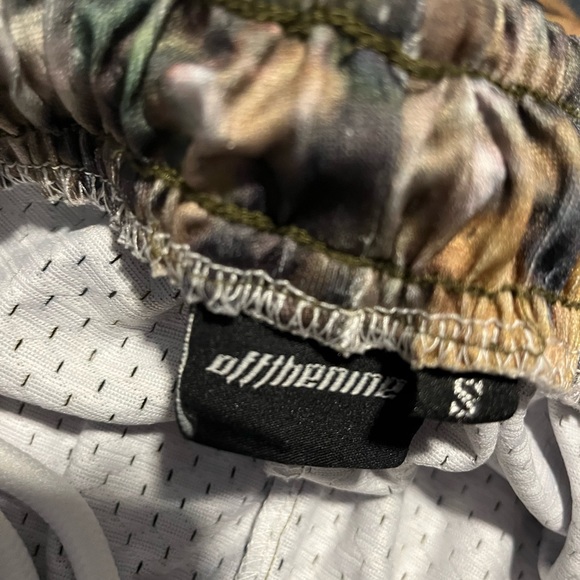 Camo mesh shorts - Picture 2 of 4